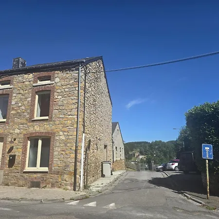 ホームステイ A *